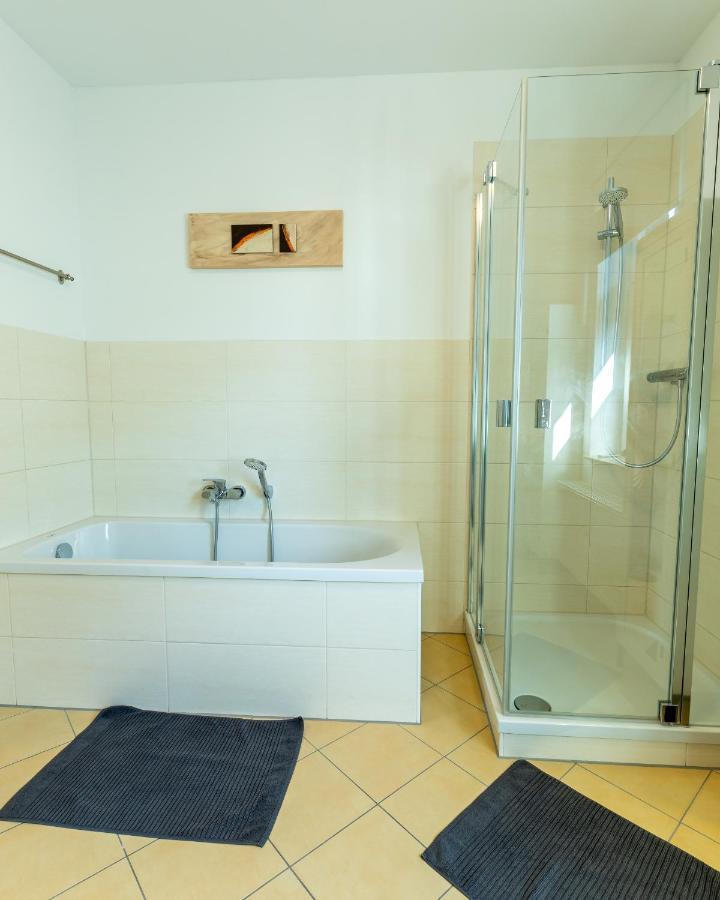 Ferienwohnung Jenzigblick Jena Buitenkant foto